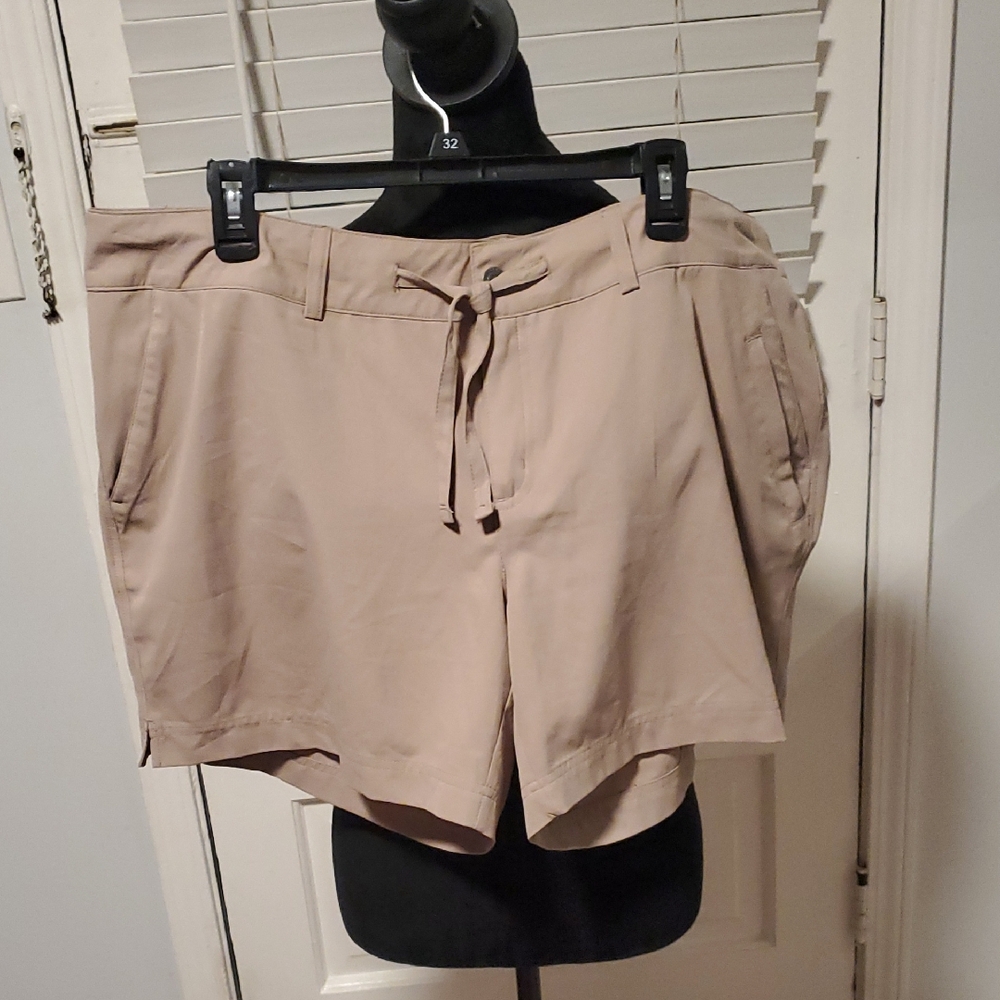 Magellan Outdoors Women's Beige Shorts